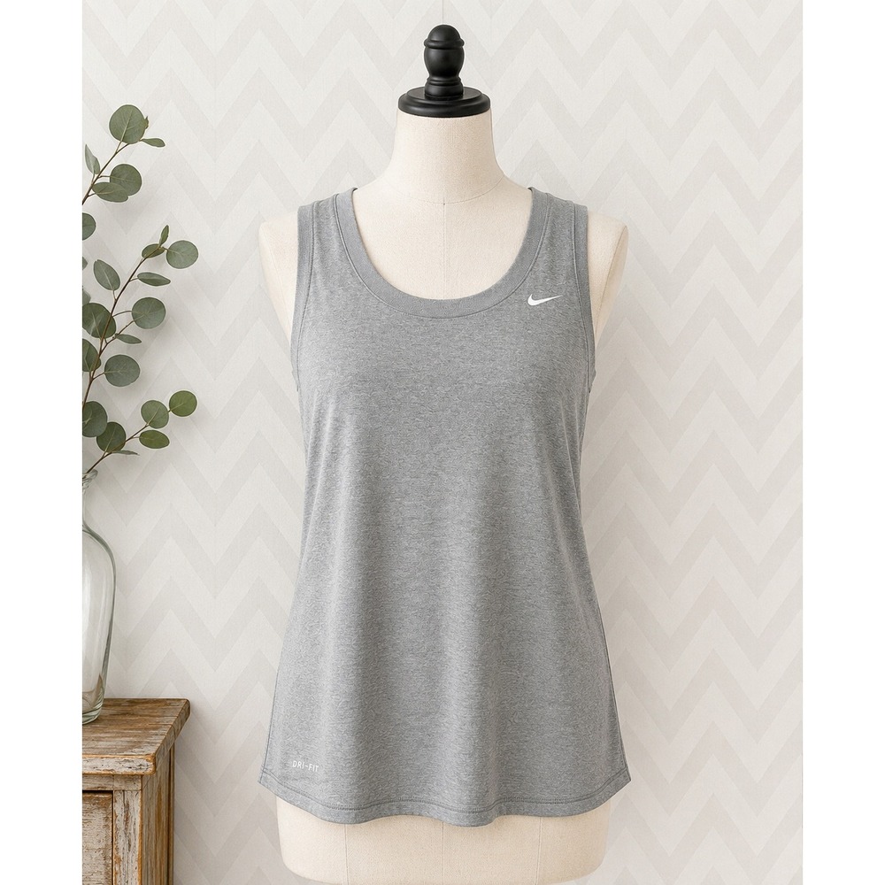 Nike‎ Tank Top Gray Dri-FIT Activewear Scoop Neck Size M
